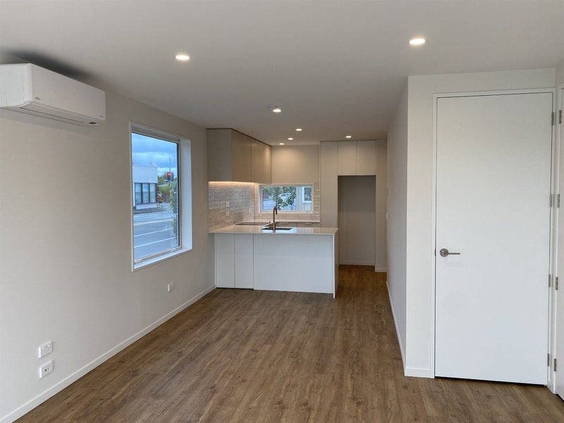 Edgeware, 3 bedrooms64625789592707112