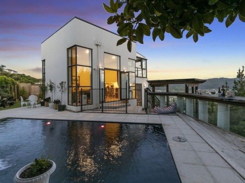 Belmont, 6+ bedrooms64625985309699112