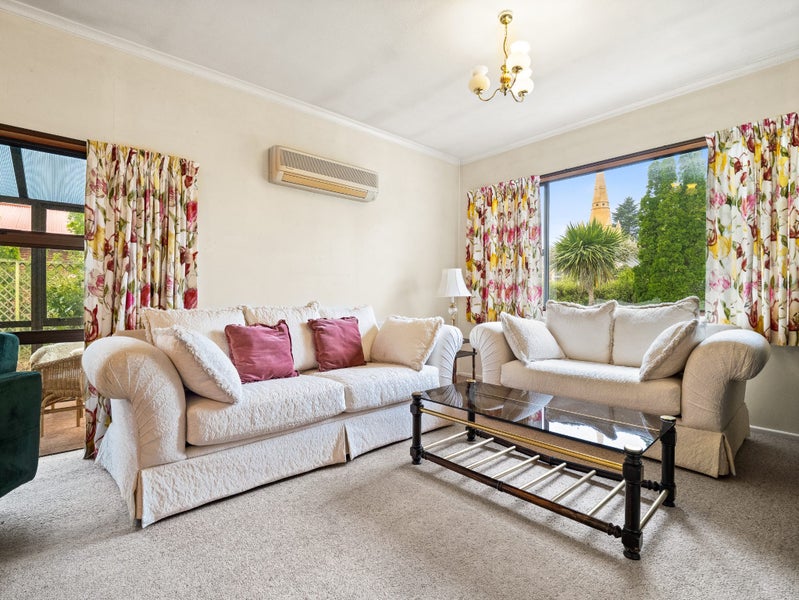 TERRIFIC ON TIVERTON64625985369219113