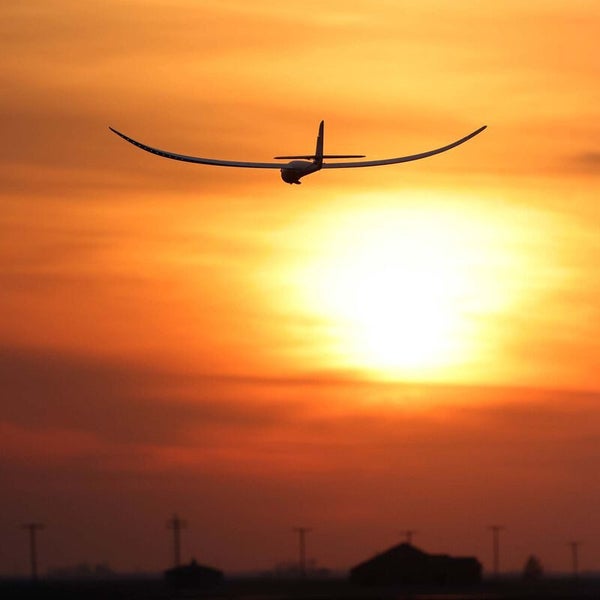 Night Radian 2.0m BNF Basic [EFL36500] Carousel 2