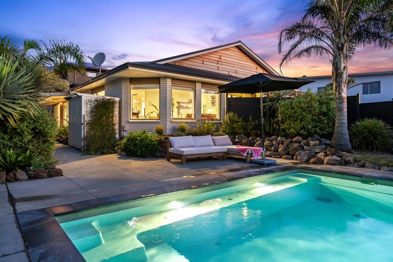 Beauty and the beach!64626192602626111