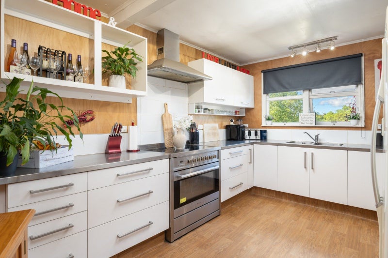 Vendors are moving – must sell64626192653953113