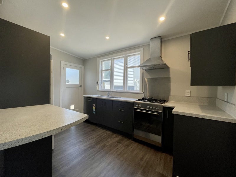 Berhampore, 5 bedrooms64626192637315112