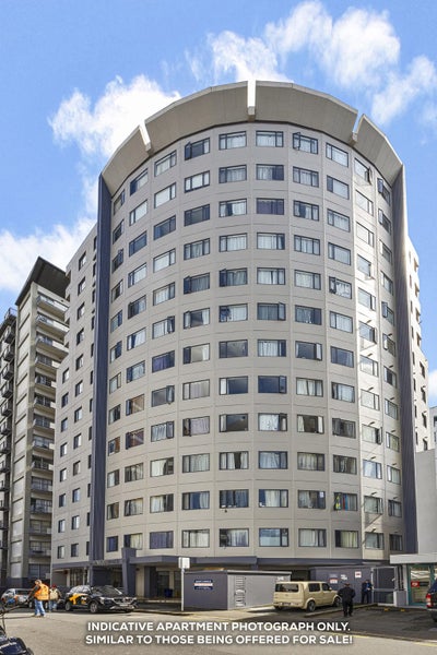 Secure investment / great return in Uni Precinct!64626192674817111