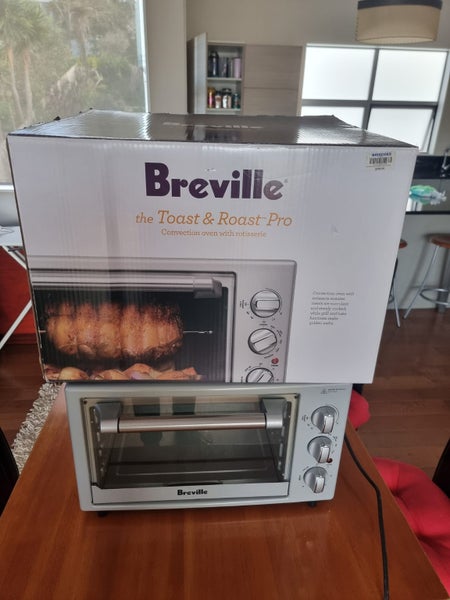 Near-New Breville the Toast & Roast Pro LOV560 Carousel 10