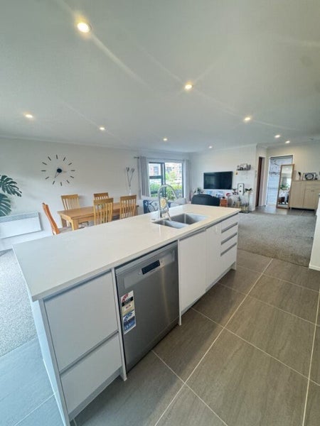 Hobsonville, 3 bedrooms64626289875842112