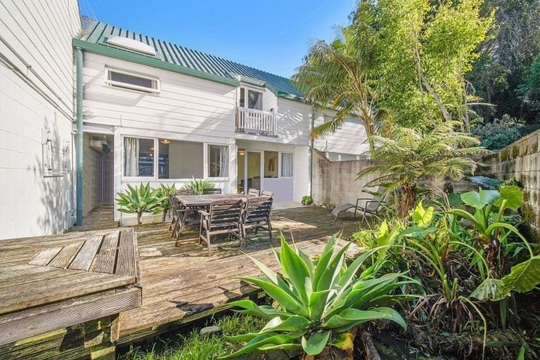 Greenlane, 2 bedrooms64626498657667110