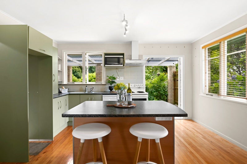 Brick & Freehold - Private Gully Outlook64626597027970114