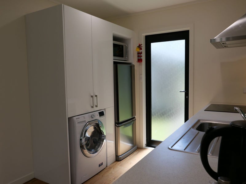 Paraparaumu, 2 bedrooms64626695759490112