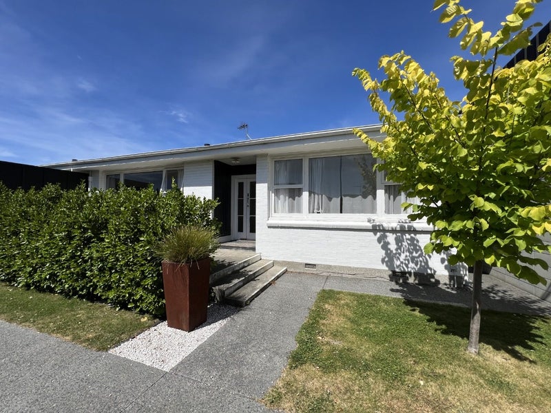 Merivale, 2 bedrooms64626695777923110