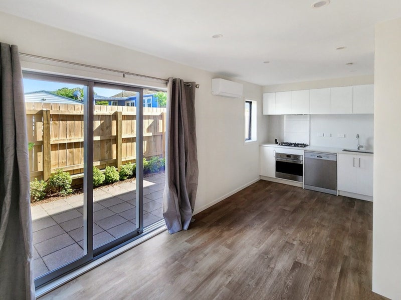 Titahi Bay, 3 bedrooms64626695830275113