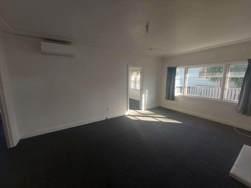 Woodhill, 3 bedrooms64626695889281112