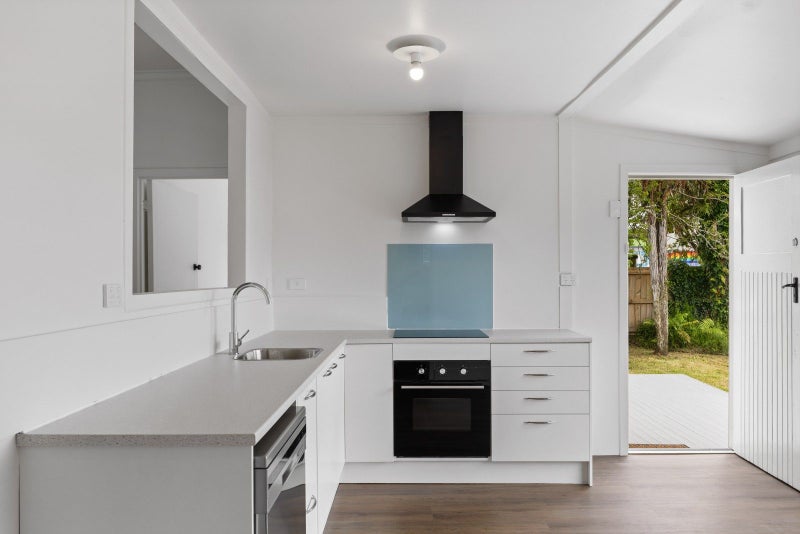 Freshly refurbished & ready to move in64626695943043114