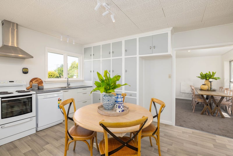 Avonhead, 5 bedrooms64626894189314111