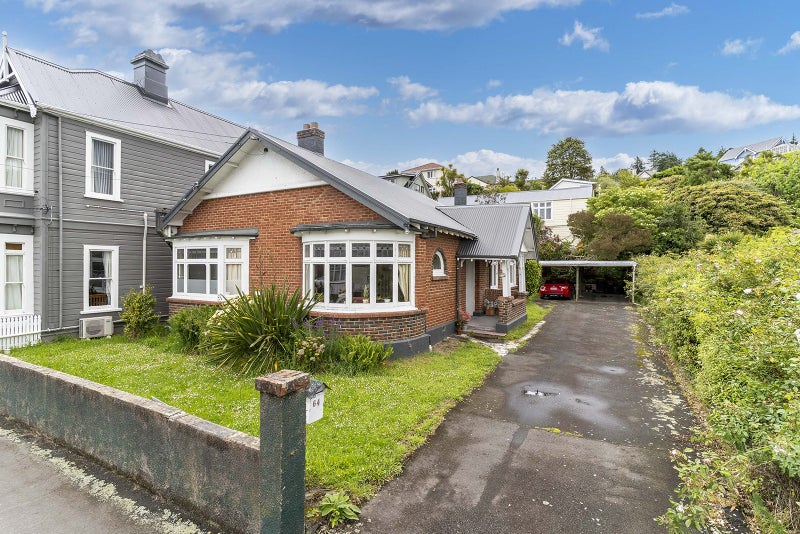 Charming bungalow with space & potential64627286207747110