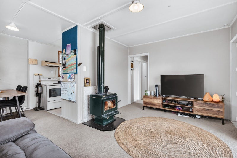 Move-in ready with future potential64626994384771113