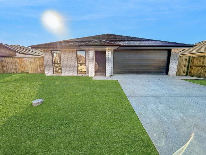 Belfast, 3 bedrooms64627180597761110