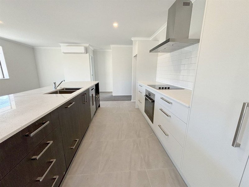 Belfast, 3 bedrooms64627180597761111