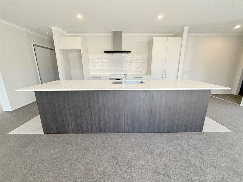 Belfast, 3 bedrooms64627180597761112