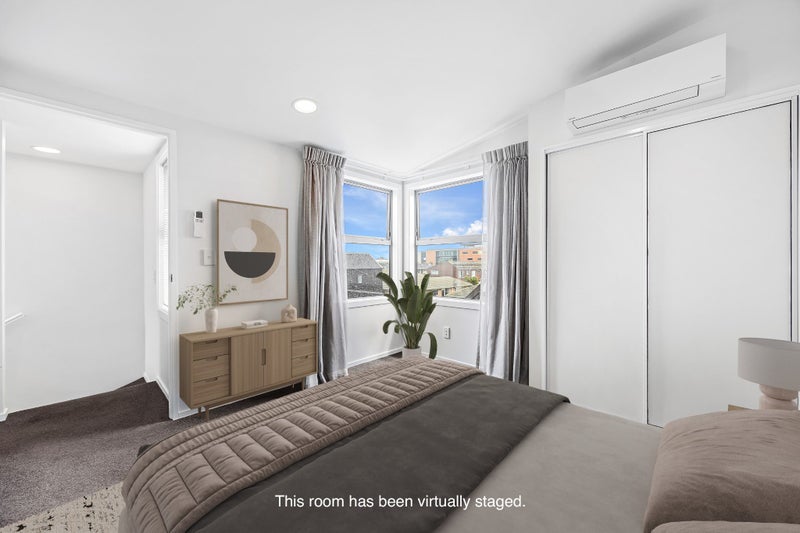 Spacious, Sunny and Refurbished64627286225281111