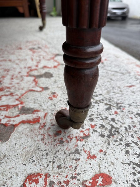 Quality Antique George III Pembroke Table in Rosewood Carousel 20