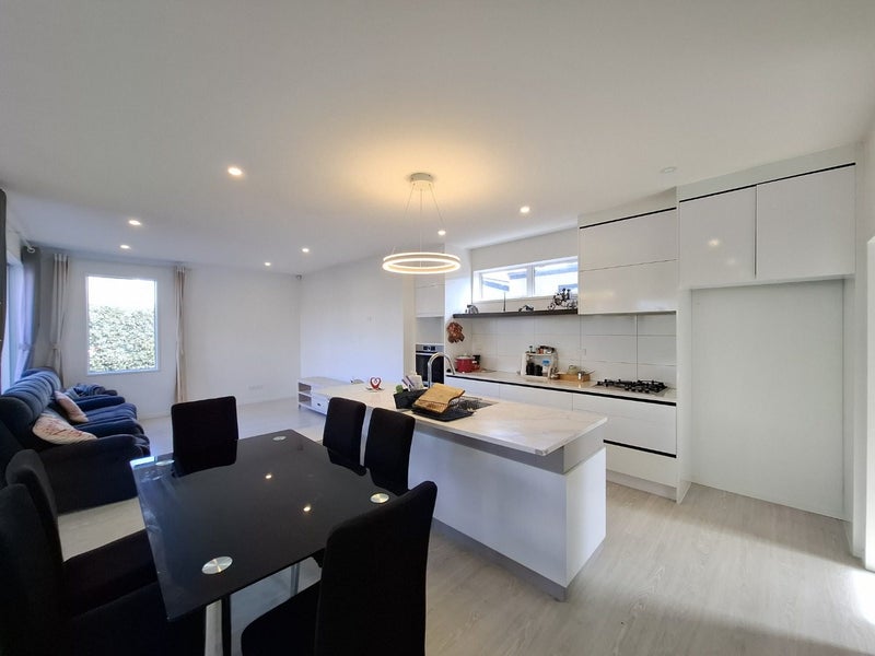 Westgate, 3 bedrooms64627384686595112