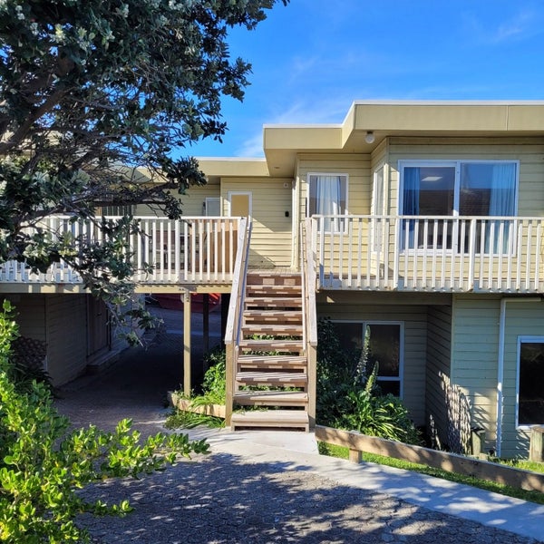 Raumati South, 5 bedrooms64627476589569111