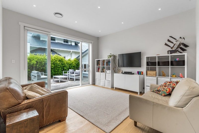 Northcote Point, 5 bedrooms64627476744835112