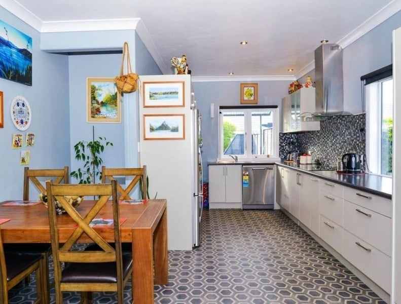 Parkvale, 3 bedrooms64627576717313112