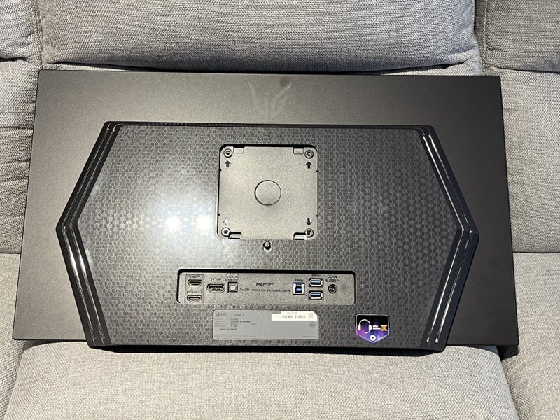 LG OLED 240Hz 1440P Gaming Monitor64627602104449114