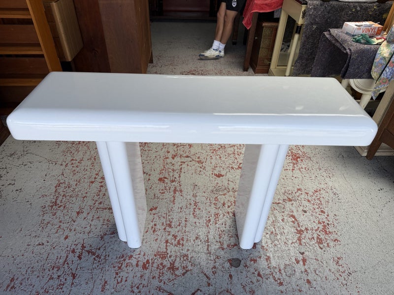 A Mid Century White Lacquer Console or Hallway Table Carousel 20