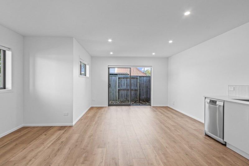 Leamington, 2 bedrooms64627665278594113