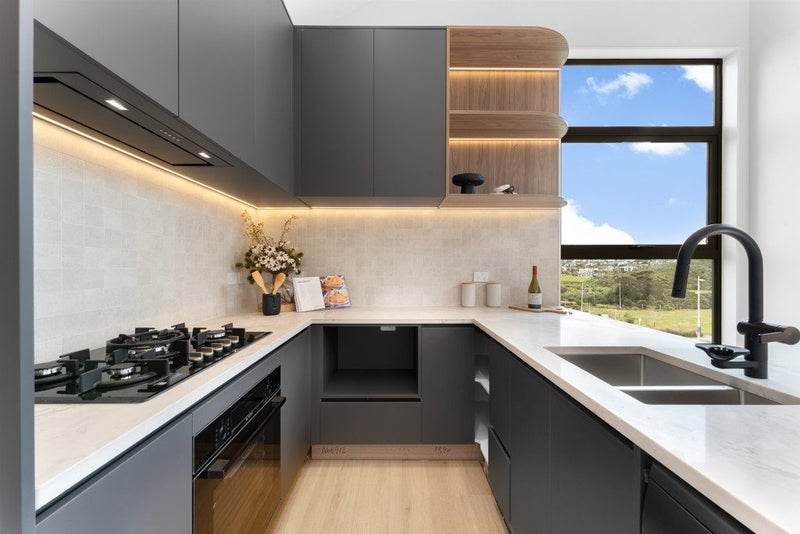 Rare High 5.6m Ceiling-Short Notice Deadline Sale64628263070467114