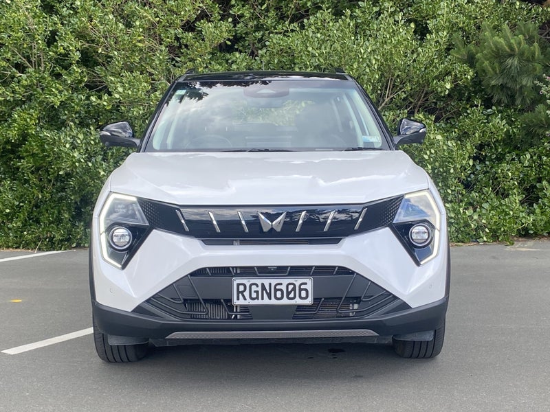 2025 Mahindra XUV 3XO Ax7l 1.2pt/6at64627877424129111