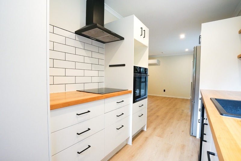 Papakura, 2 bedrooms64627877489538113