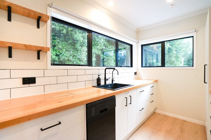 Papakura, 2 bedrooms64627877489538114