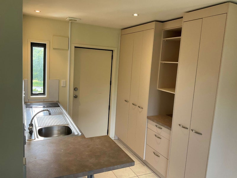 Albany, 2 bedrooms64627877538691112