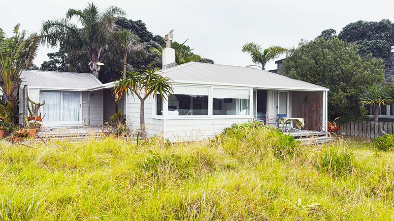 A Diamond In the Sand64627877642626111