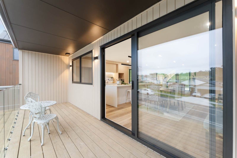 Sun, Style & Space – Perfect for Entertainers64628374339458114