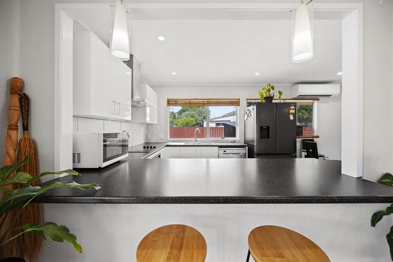 Family-friendly and full of light64627877667203114