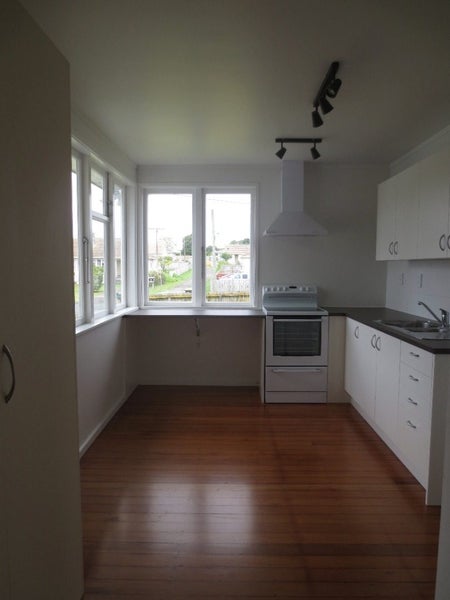 Pukekohe, 3 bedrooms64628077615361111