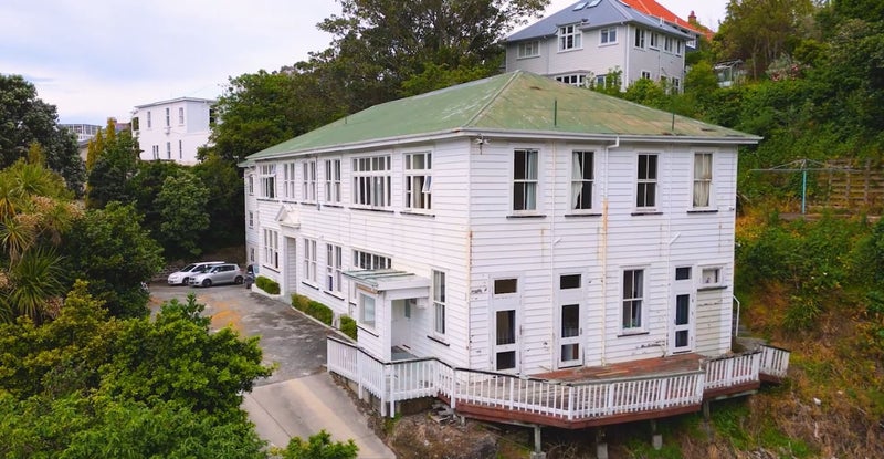 Development Opportunity with Huge Holding Income64670989768066112