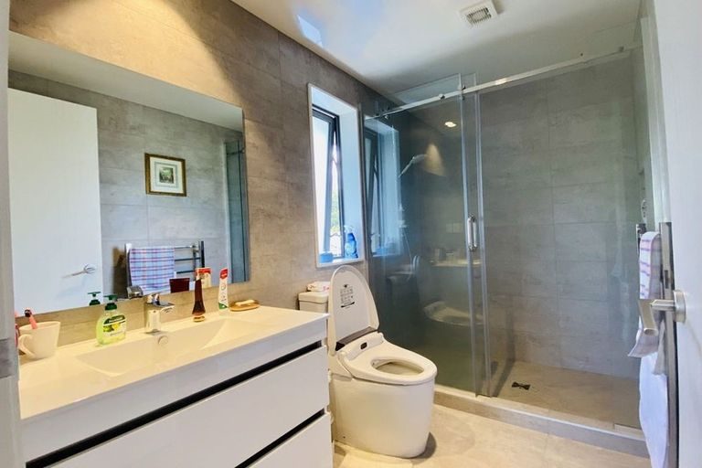 Epsom, 4 bedrooms64628361944322112