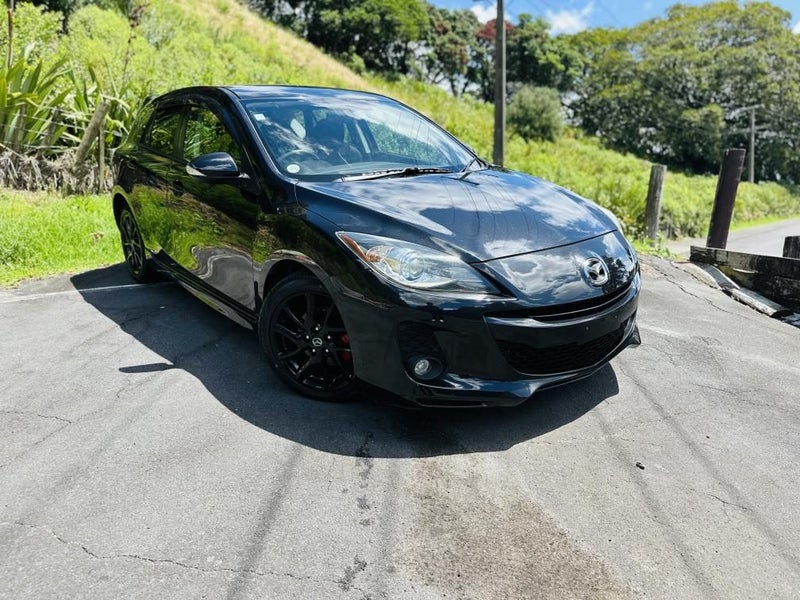 2013 Mazda Axela 20S SPORTS !! SKYACTIVE ENGINE !!64628462443523110