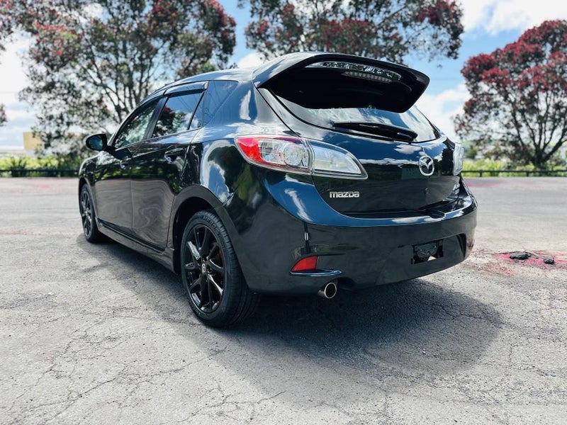 2013 Mazda Axela 20S SPORTS !! SKYACTIVE ENGINE !!64628462443523114