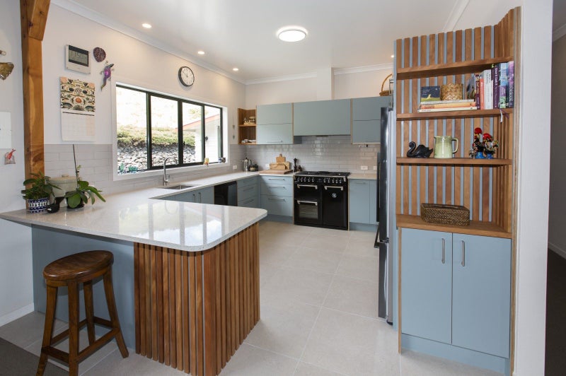 A Lifestyle Dream - Two Homes, Park-like Grounds64628374354179111