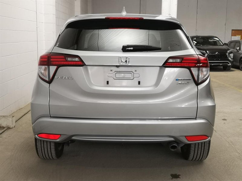 2016 Honda Vezel AWD, Z Spec, Leather Camchain64628757088641114