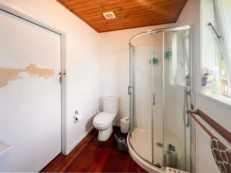 Forrest Hill, 3 bedrooms64629057760387114