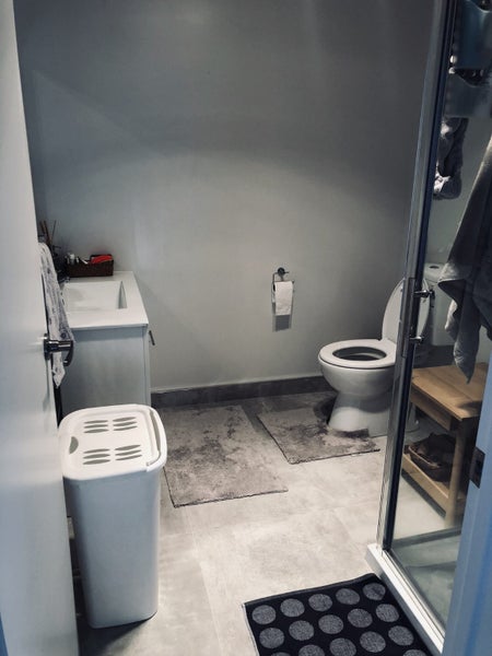 Hobsonville, 2 bedrooms64629647151618114