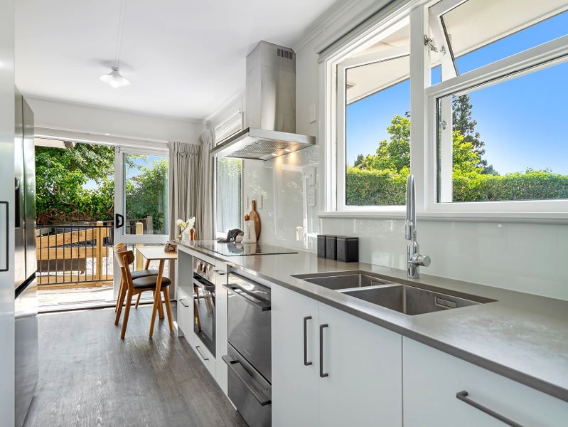 Affordable, Renovated, Vendor wants Sold!64629747758338111